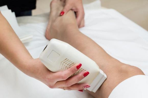 Tẩy lông, xóa hình xăm, nối mi 